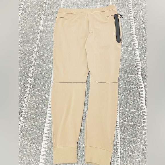 Sold - Picture 4 of 5